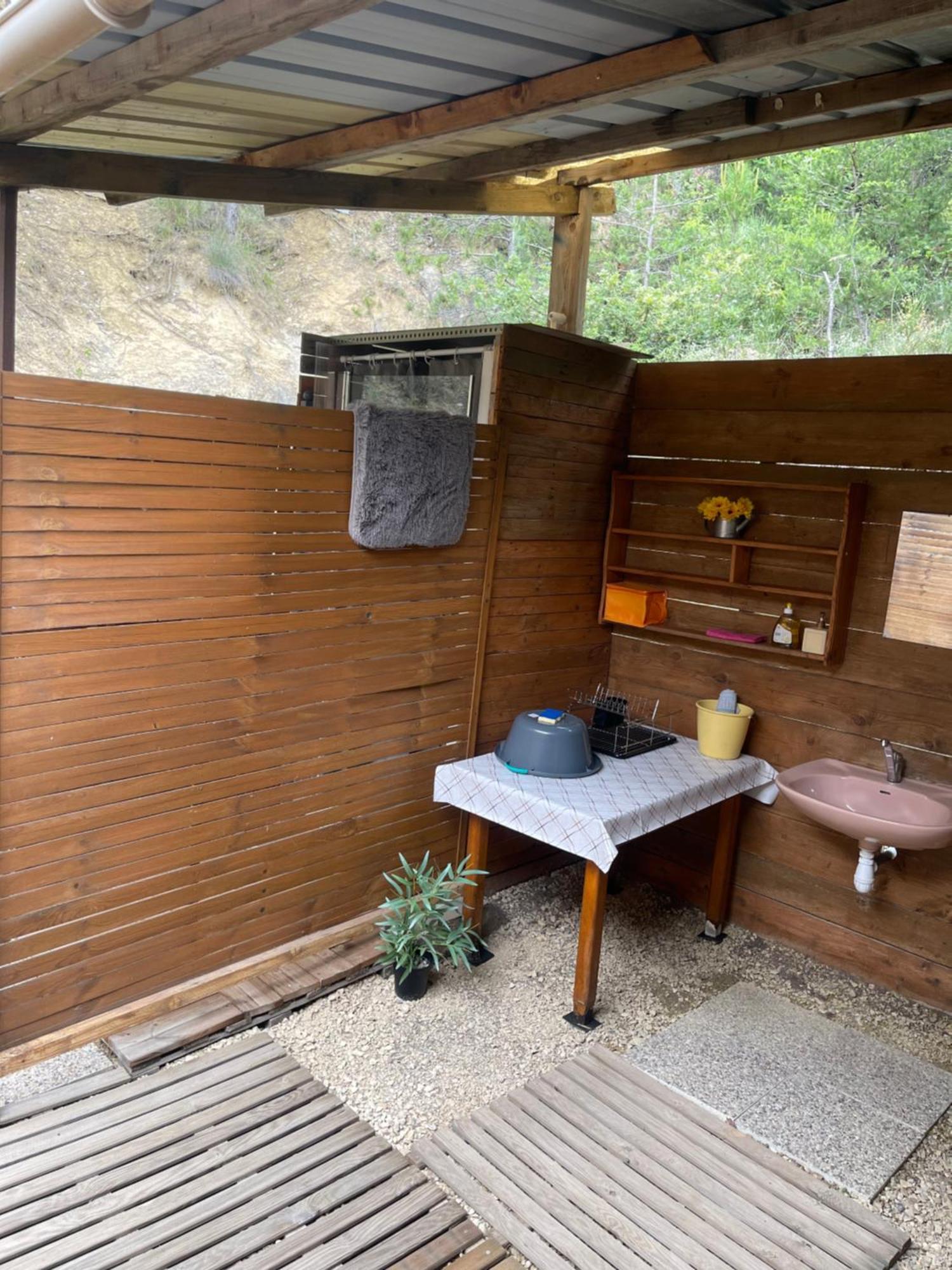 Caravanes De Provence Aiglun  Eksteriør billede