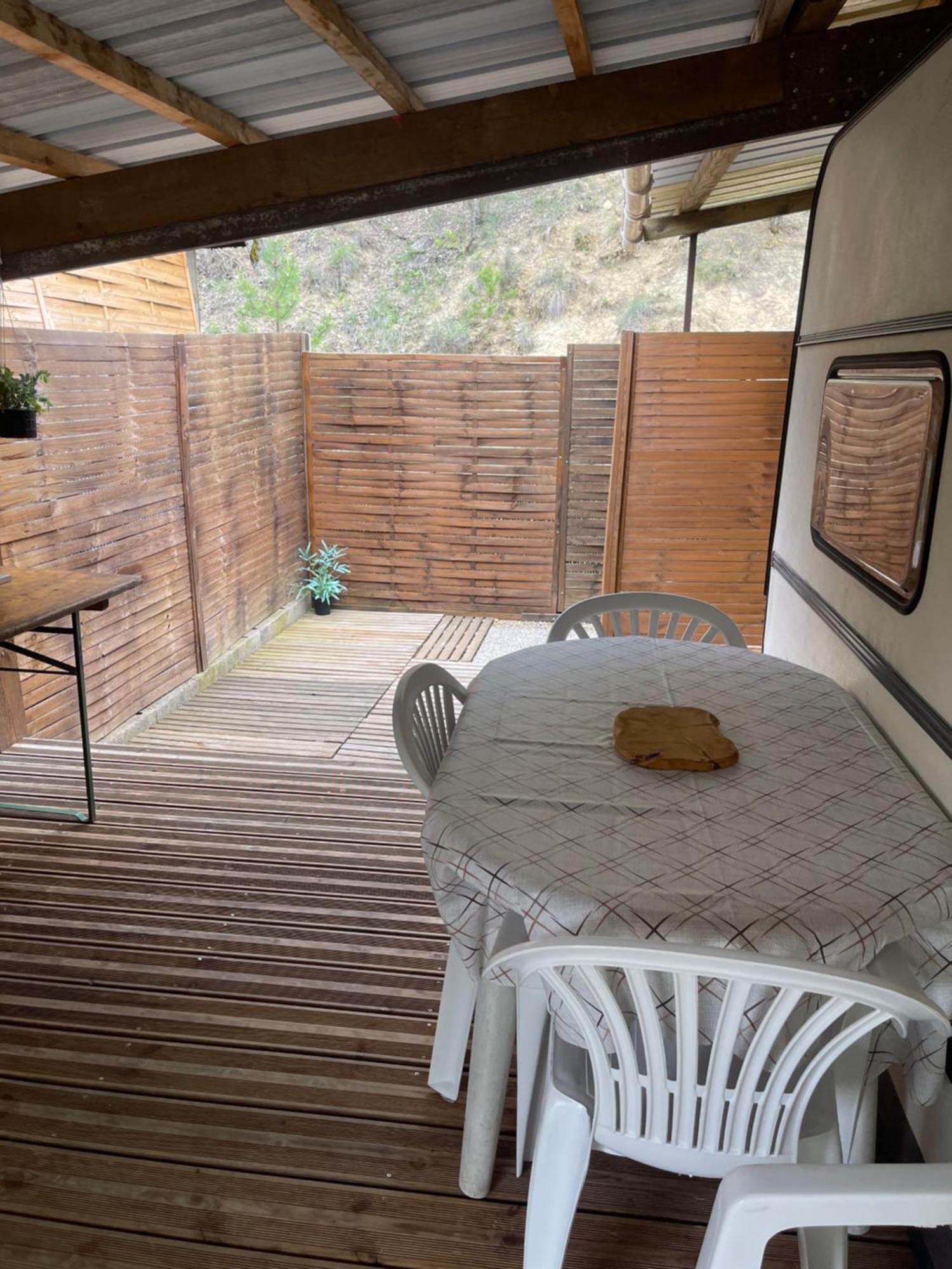 Caravanes De Provence Aiglun  Eksteriør billede